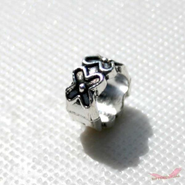 花 デザインメタル ビーズ 10mm*9mm 5mm穴