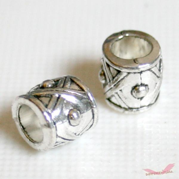 ヴィンテージ デザイン メタルビーズ スペーサー 5mm穴