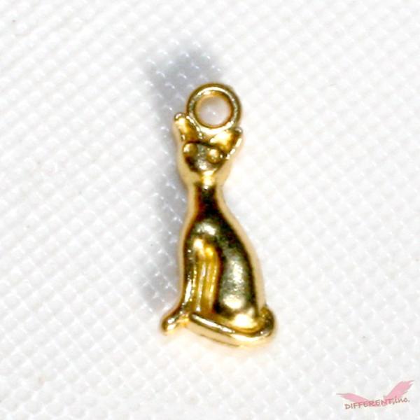 お座り猫 ゴールド チャーム ミニ