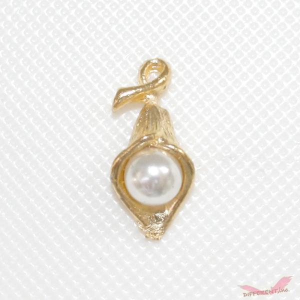 お花とパール フェイク デザイン チャーム