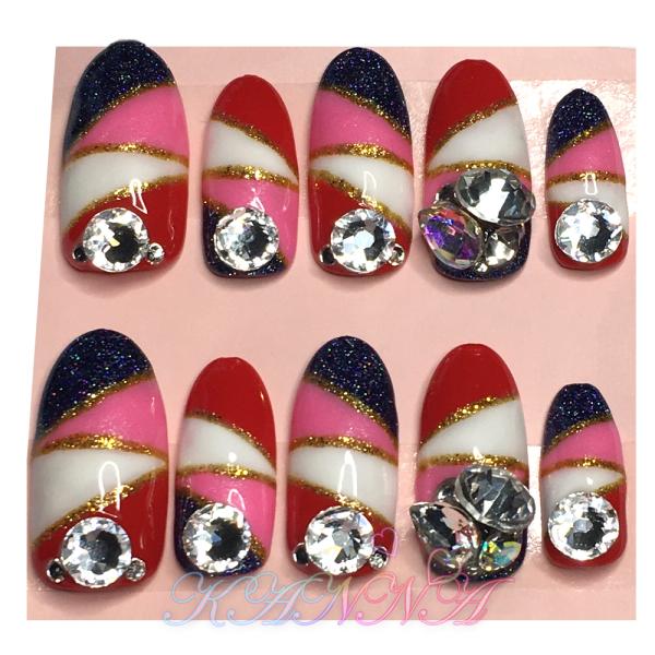 4色カラーのオシャレで可愛いスワロフスキストーンネイル ネイルチップ by Kanna