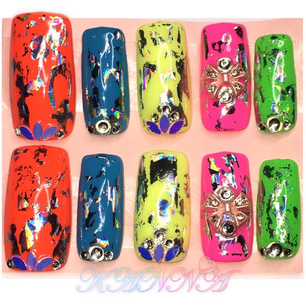 ジェルネイル！ギャル必見♪5色のカラフルカラー派手 ネイルチップ by Kanna