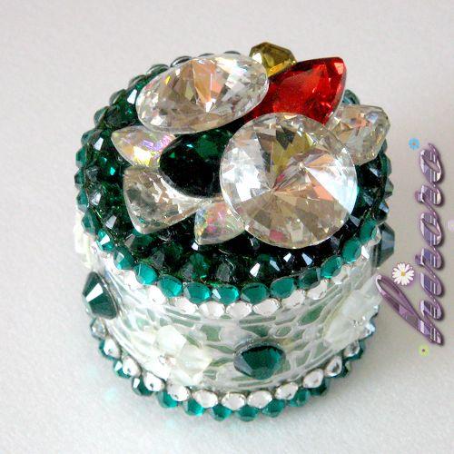 ペットボトルキャップ  ビジュー盛りA