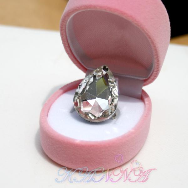 大きめ高級ビジュークリスタルドロップリング  フリーサイズ by Kanna