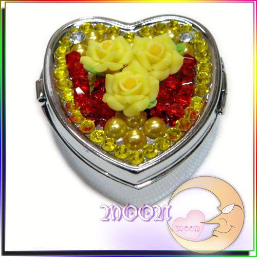 ピルケース イエロー＆レッド  by-moon Lot NO.2