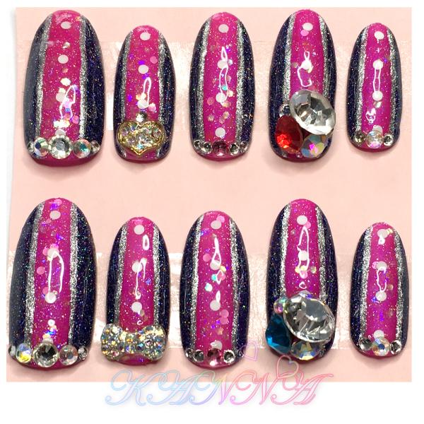 ピンクパープルとネイビーブルーのストライプartistic nail ネイルチップ by Kanna