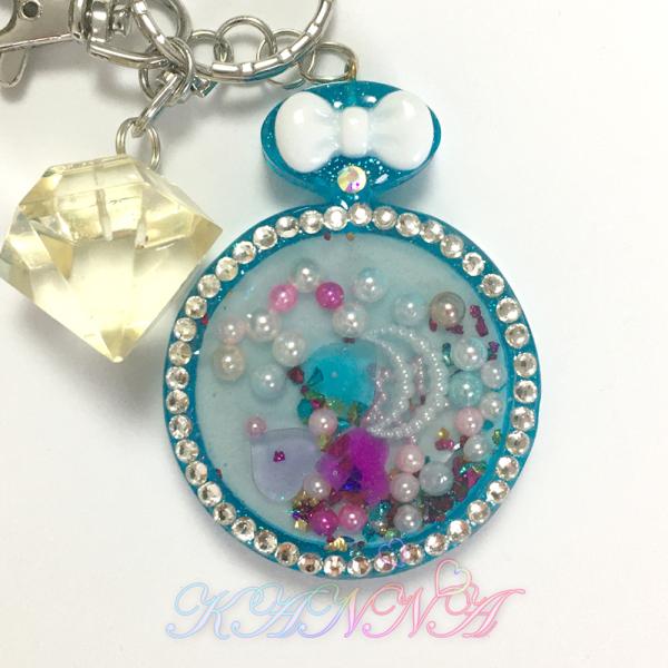 大流行♪ 中身が動く シェイカー  バッグチャーム キーホルダー 懐中時計 ブルー  by Kann...