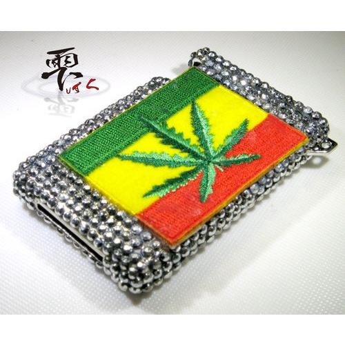 メンズ リーフ ゴージャス　ミンティアケース  デコ製品 by-雫