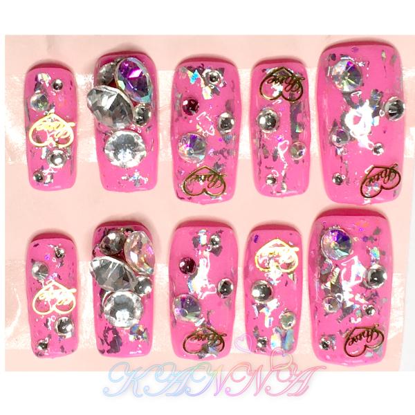 ショッキングピンクとオーロラホイルの派手かわ ネイルチップ　ビジュー by Kanna