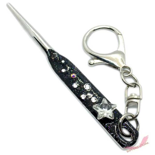 星とラインストーン ブラックラメベース 1本爪 グリーンフォーク Bigナスカンのキーチェーン付き ...