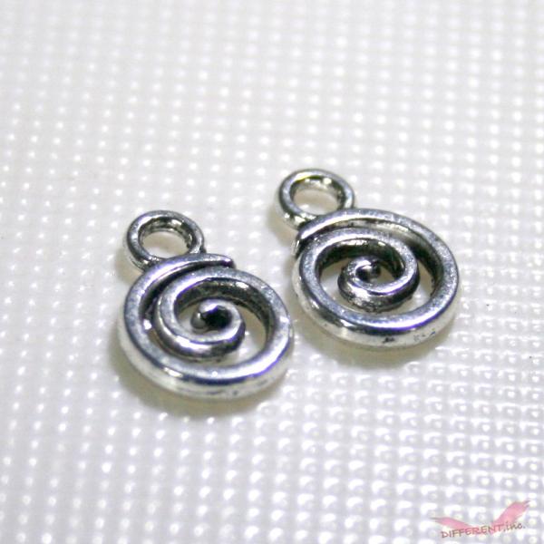 渦巻き デザイン ミニ チャーム アクセサリーパーツ