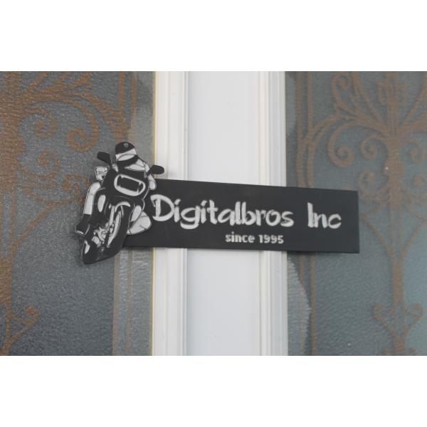 横長アクリル表札バイク図版