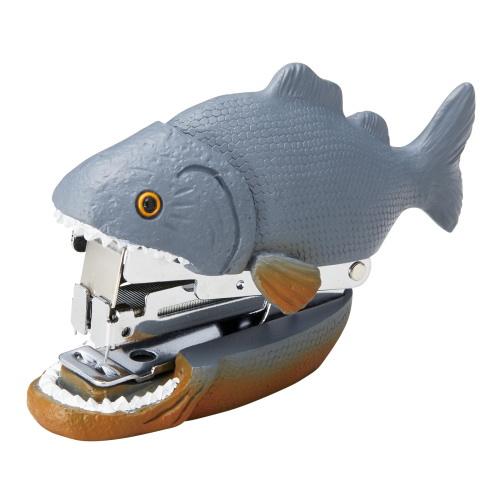 動物 文房具 セトクラフト ガブっ！と噛みつく楽しいステープラー ピラニア R23-0942 ホッチ...
