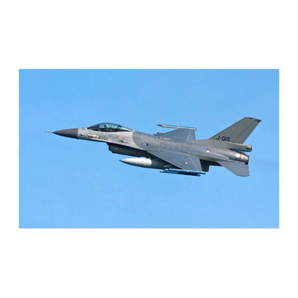 送料無料◆ドイツレベル 1/32 F-16 ファイティング ファルコン 50周年記念 プラモデル 0...