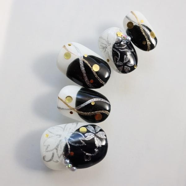 ジェルネイルチップ  付け爪  ショート ロング 和風成人式 白黒桜デザイン