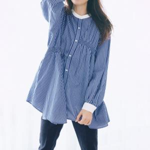 シャツ セール レディース シャーリングデザイン 先染めストライプシャツ 夏 PC2109｜dinos