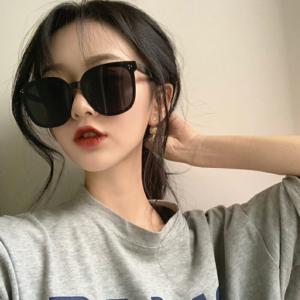 ビッグフレーム レトロ サングラス 韓国 トレンド ファッション レディース メンズ ブラック ホワイト｜directshop