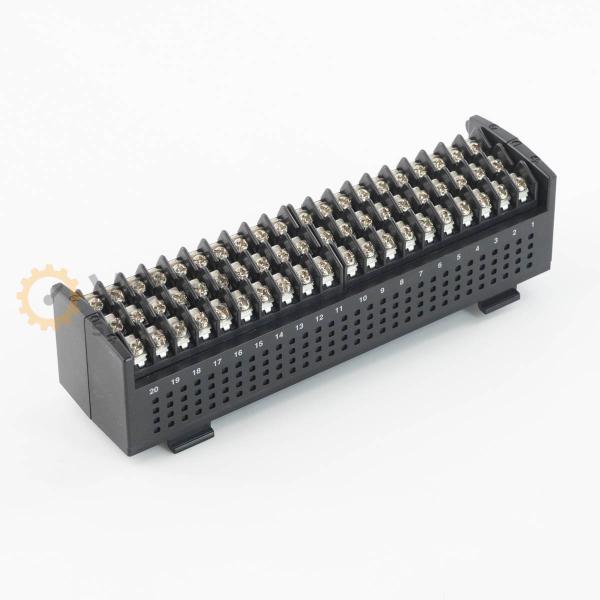 [DW]USED 8日保証 次期校正2024年2月 GRAPHTEC B-565 20ch Term...