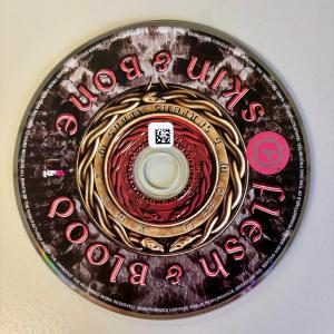 フレッシュ・アンド・ブラッド【初回限定盤CD】/...の商品画像