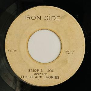 BLACK IVORIES / FREDDIE MCGREGOR / SMOKIN JOE (7インチシングル)