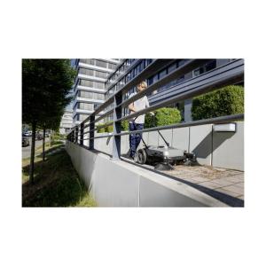 ケルヒャー 手押し式スイーパー KM 70/2...の詳細画像2