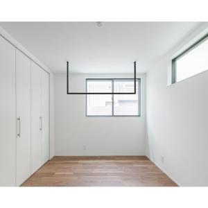 森田アルミ 天井付け物干し kacu U型 Sサイズ (ブラック/ホワイト