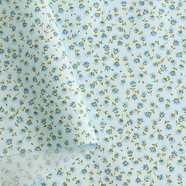 日本紐釦貿易(Nippon Chuko) 日本紐釦貿易 花柄プリント ブロード生地 ブルー系 巾11...