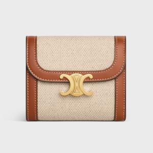 セリーヌ CELINE スモール フラップウォレット トリオンフ 10D782DB2.02NT テキスタイル &カーフスキン ナチュラル / タン　ギフトラッピング付き｜COSME DNFAL