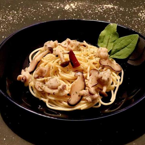 【北海道福島町】プレミアム・函館塩パスタ~海の白いダイヤいかとんび使用〜　5食セット