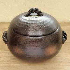 コストコ 菊花 瑠璃釉 2合炊きご飯鍋 ひのきポットスタンド付き×2箱 コストコ（Costco） 菊花 瑠璃釉 2合炊きご飯鍋 ひのきポットスタンド