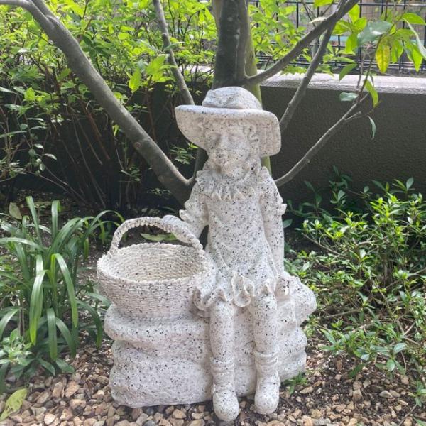 ★新春クリアランスSALE！★ガーデン 置物 ベンチに座る女の子プランター 女の子プランター 女の子...