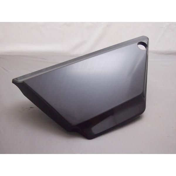 ゼファー400/400χ FXタイプサイドカバー（左）　ドレミコレクション