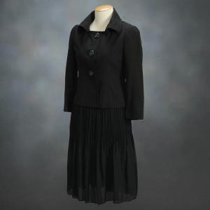 フォーマルスーツ　アウトレット品　セミロング丈　ブラック　３点セット　サイズ５号