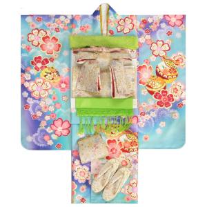 七五三 着物 7歳 女の子 着物フルセット 濃淡水色ぼかし紫色流れ染め 重ね桜 金駒刺繍 白地雪華文様帯セット 足袋に腰紐など20点セット 日本製