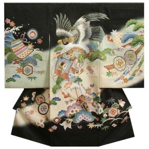 お宮参り 着物 男の子 絹100％ 正絹 男児初着 赤ちゃん 産着 黒地 鷹 色紙重ね文様 金彩箔 金駒刺繍使い 吹雪地紋生地 日本製