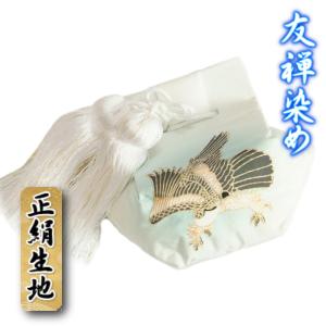 お宮参り小物 正絹お守り袋 白色淡い水色ぼかし 単品 友禅染鷹柄 化粧箱付 男の子に最適 日本製