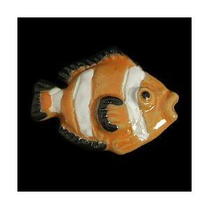 瀬戸赤津焼帯留め飾り　おもしろ帯留シリーズ　瀬戸物　陶器　エンゼルフィッシュ　オレンジ色　日本製　通常の帯〆でも使用可能な幅広金具使用