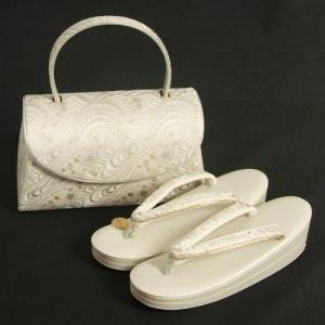 草履バックセット　振袖　訪問着　留袖　シルバー　荒波流水文様　優花緒使用　二枚芯　フリーサイズ　日本製