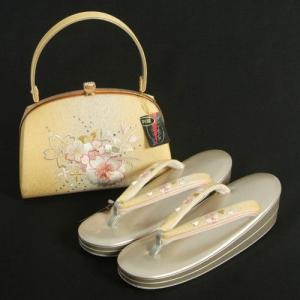 草履バックセット　振袖　訪問着　華刺繍使い　ゴールドベージュぼかし　金銀通し生地　　Ｌサイズ　二枚芯　日本製
