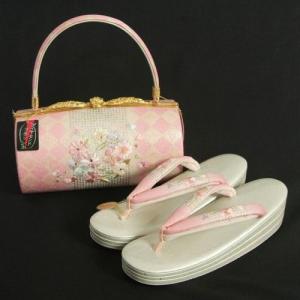 草履バックセット　振袖　訪問着　華刺繍使い　ピンク市松　銀通し生地　Lサイズ　三枚芯　優花緒使用　日本製