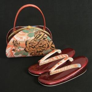 草履バックセット　振袖　訪問着　織生地　朱赤地　エンジ　黒薔薇　三枚芯　Mサイズ　日本製