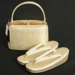 草履バックセット　振袖　訪問着　留袖　紗織ブランド　パールゴールド　シルバー　ヱ霞文様柄　帯地使い　三枚芯　Lサイズ　パールトーン加工　日本製