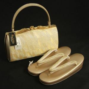草履バックセット　振袖　訪問着　留袖　紗織ブランド　ゴールド　シルバー　有職文様　帯地使い　Mサイズ　パールトーン加工　日本製