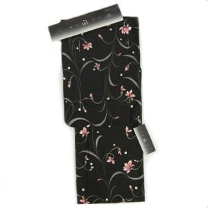 浴衣　ゆかた　凪ブランド　黒色　蔓桔梗柄　ゆかたにピッタリな滝流れ生地使用　綿１００％