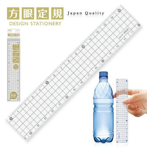 共栄プラスチック　方眼定規　１５ｃｍ（スモーク）