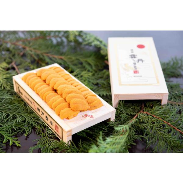 雲丹　本詰１００ｇ（黄上）【かねせ瀬戸商店】北海道根室から極上品を発送します 送料無料 エゾバフンウ...