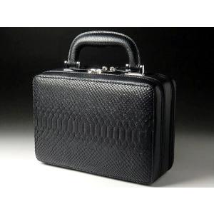 本革 パイソン セカンドバッグ ミニトランク型 ブラック