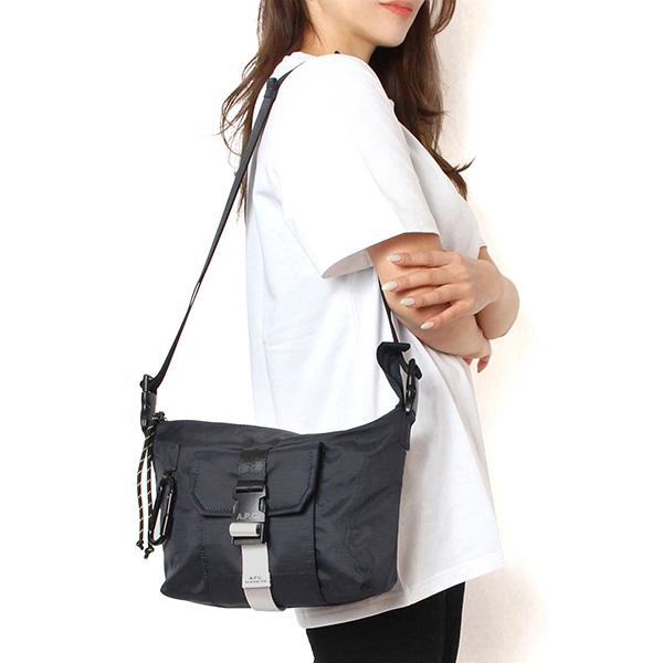 26SSモデル アーペーセー A.P.C. レディース TREK ショルダーボディバッグ【IAK D...