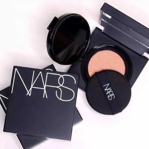 NARS ナチュラルラディアント ロングウェア クッションファンデーション 12g 正規品 ナーズ ...