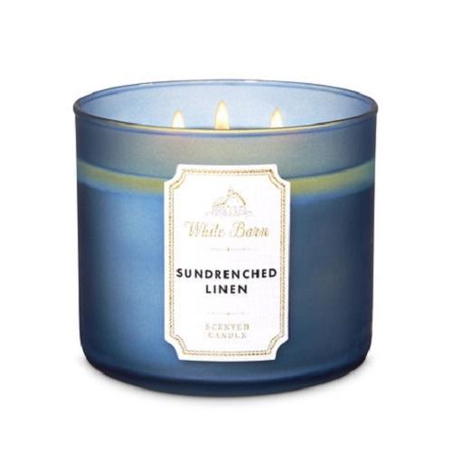 【並行輸入品】【送料無料】バスアンドボディワークス 3芯キャンドル サンドレンチ リネン 411g ...